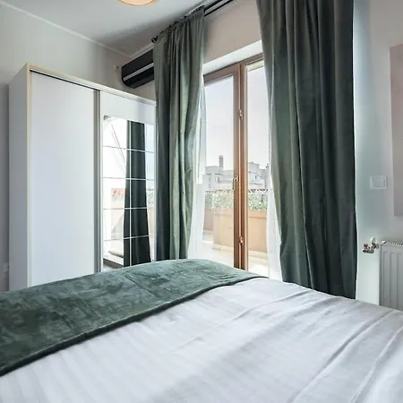 Sunny 2br Roof Flat - Amazing Terrace Apartment Bucharest