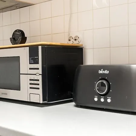 Sunny 2br Roof Flat - Amazing Terrace Appartement *