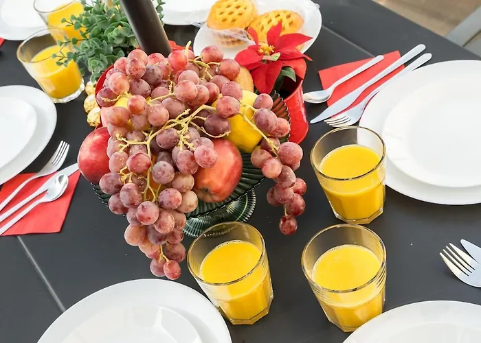 Апартаменти Sunny 2br Roof Flat - Amazing Terrace