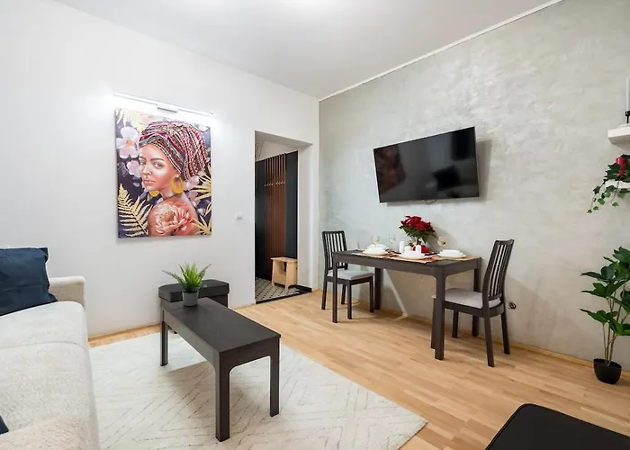 Апартаменти Sunny 2br Roof Flat - Amazing Terrace Бухарест