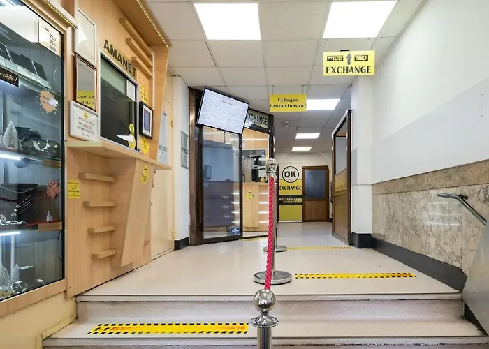 Sunny 2br Roof Flat - Amazing Terrace Апартаменти *