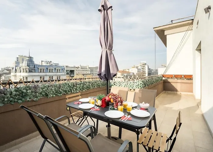 Sunny 2br Roof Flat - Amazing Terrace Апартаменти Бухарест
