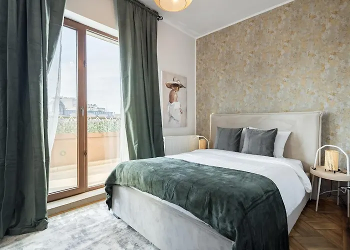 Sunny 2br Roof Flat - Amazing Terrace Bucarest